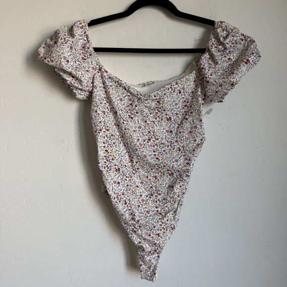 Free People Tops - Intimately Free People Bella Ditsy Floral Puff Sleeve Bodysuit Boho Festival